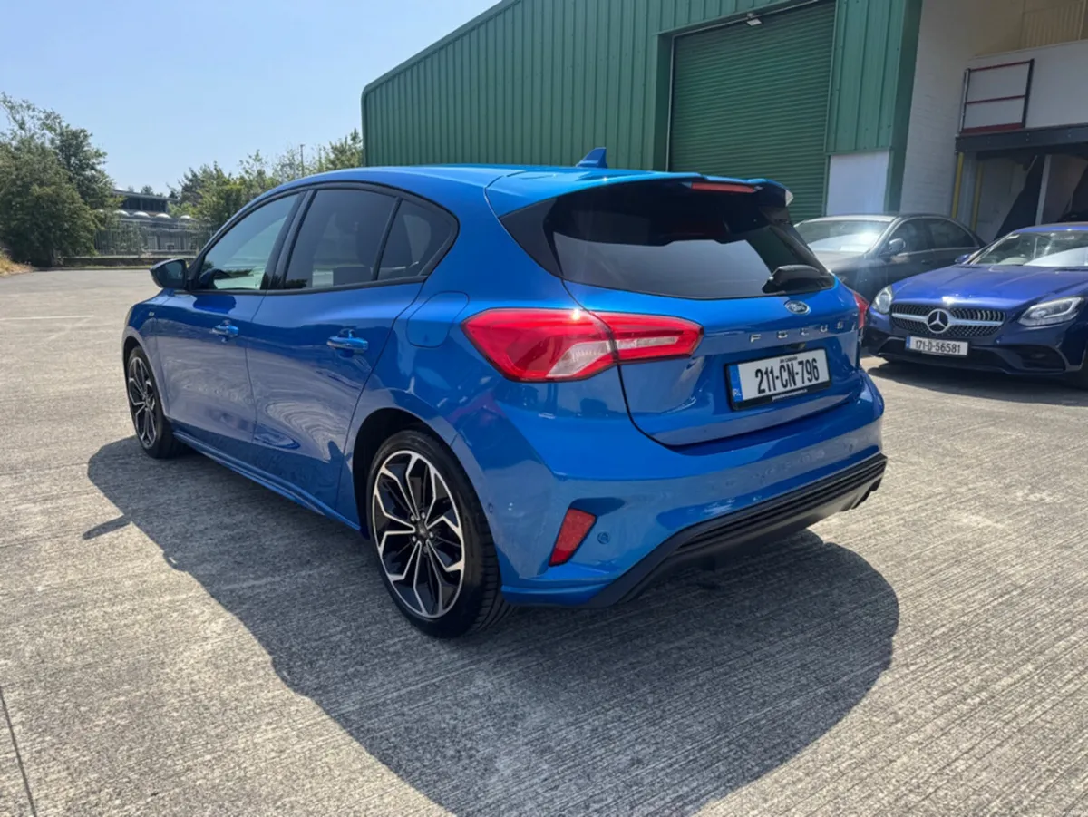 Ford Focus ST-LINE EDITION 1.0T 125 MHEV - Image 4