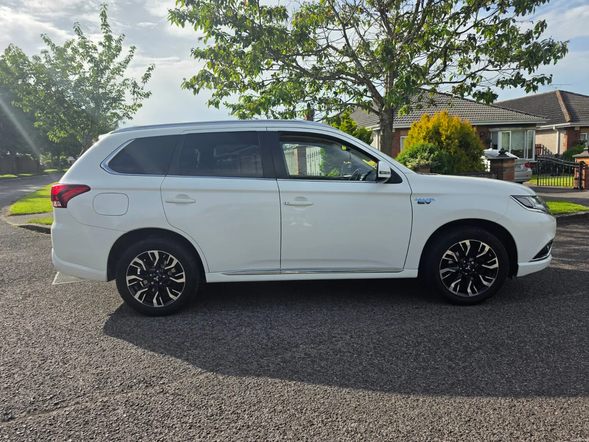 Mitsubishi Outlander ( NEW NCT) - Image 4