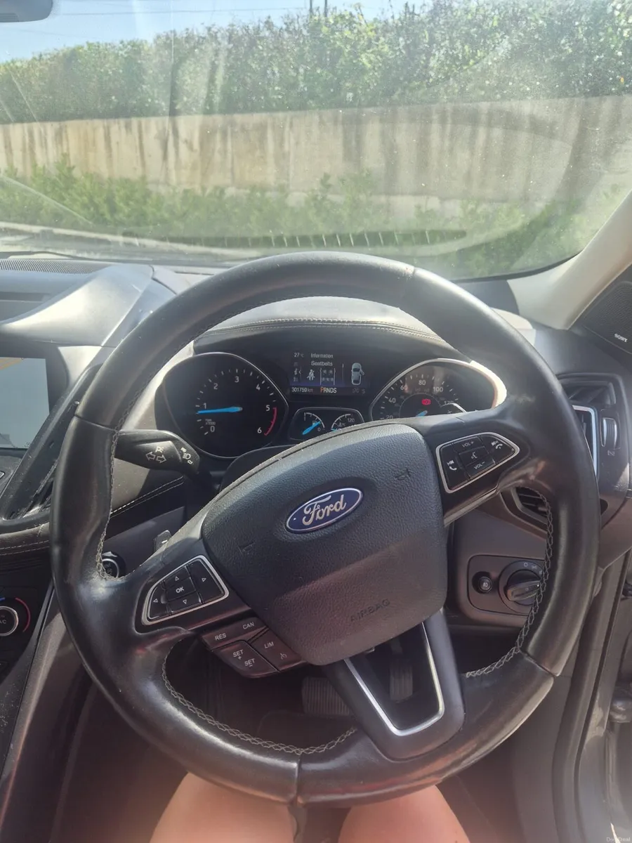 Car - Image 6