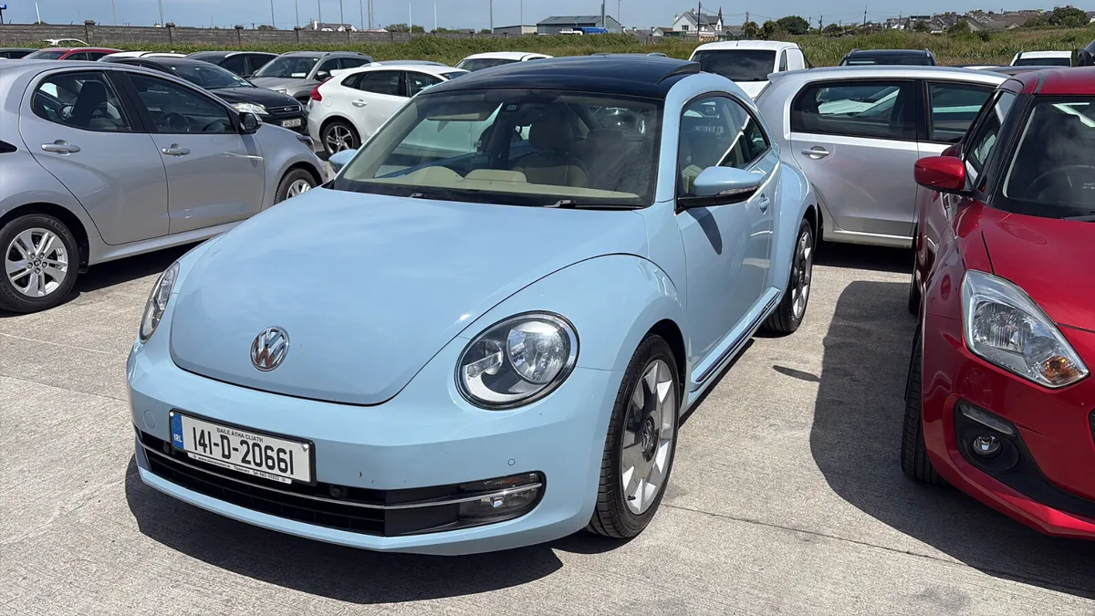 Volkswagen Beetle 2014 - Image 2