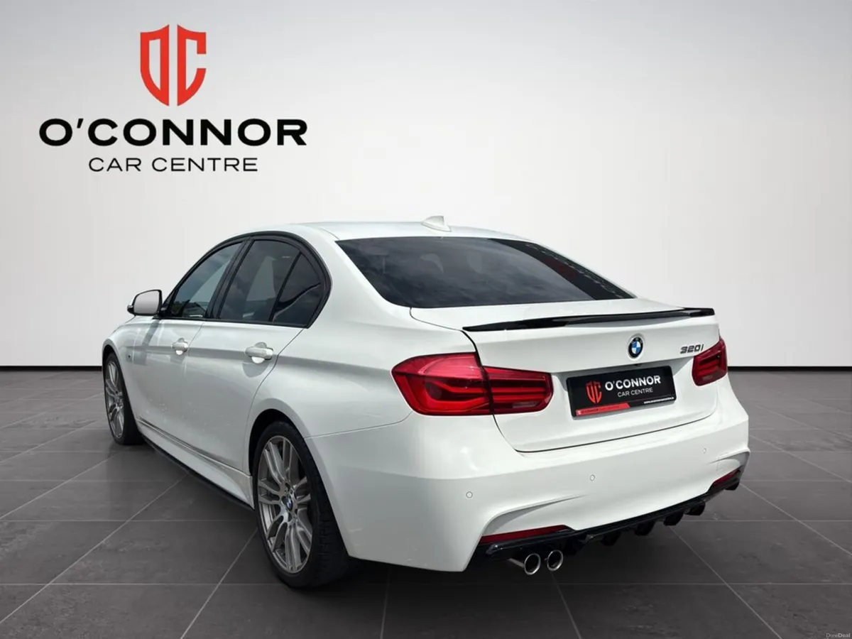 BMW 3-Series 320i M-sport "Looks like a company ca - Image 4