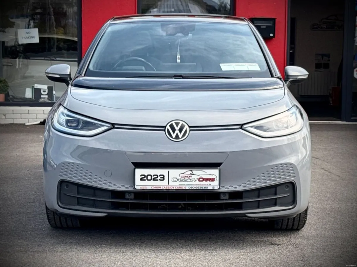 Volkswagen ID.3 PRO FAMILY // SAME DAY FINANCE // - Image 2