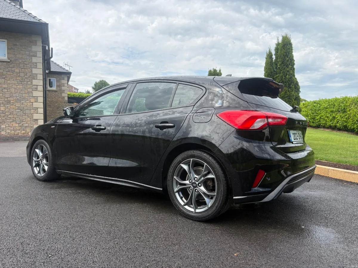 Ford Focus 2020 - Image 6