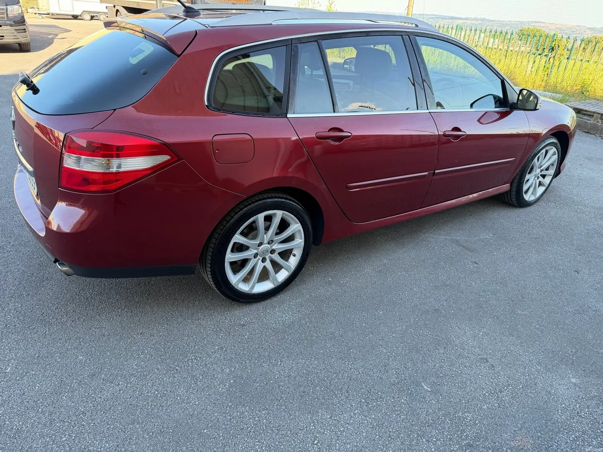 Renault Laguna 2.0dci Initiale Paris Estate - Image 5