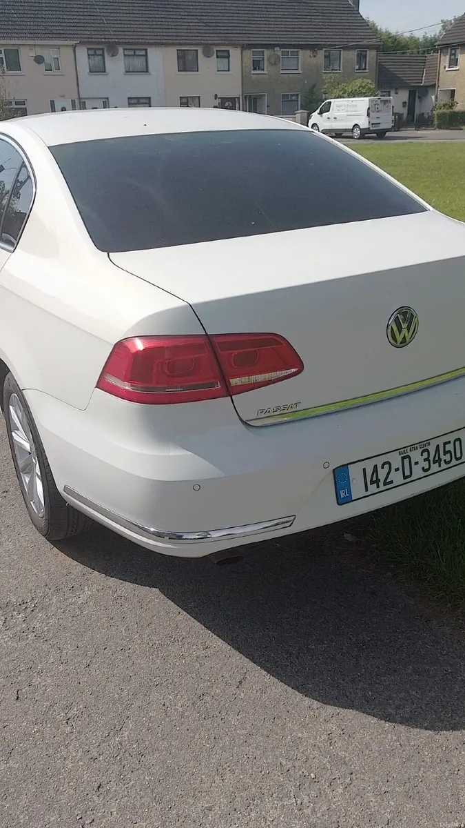 Volkswagen Passat 2014 - Image 4