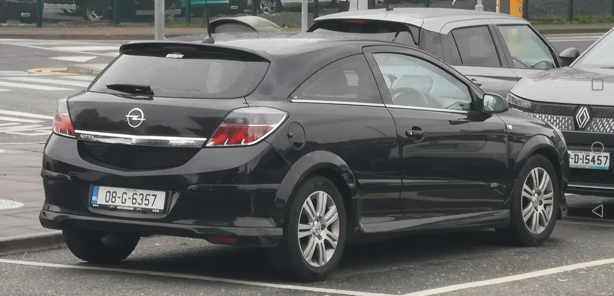 Opel Astra 2008 - Image 1