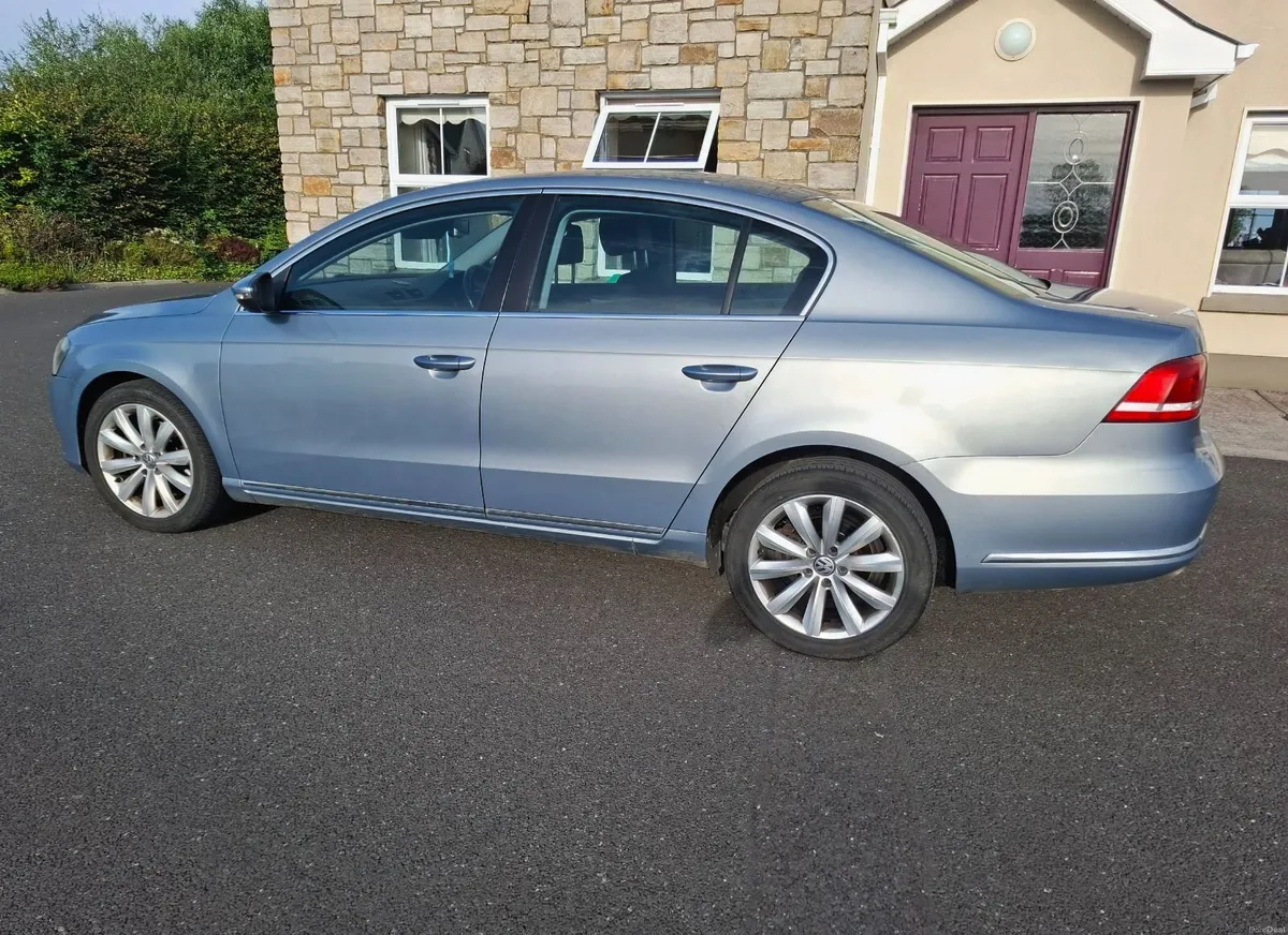 Volkswagen Passat 2013 - Image 4