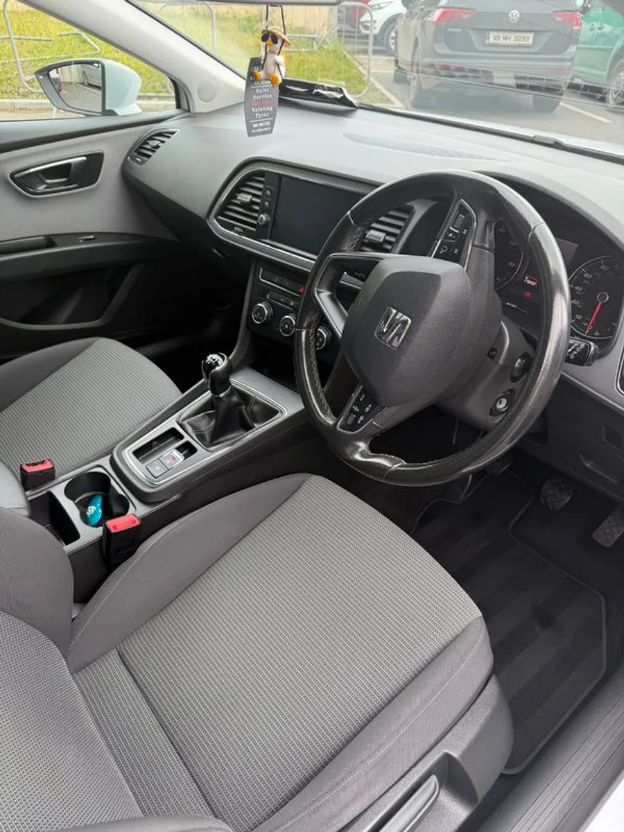 2019 Seat Leon - Image 2