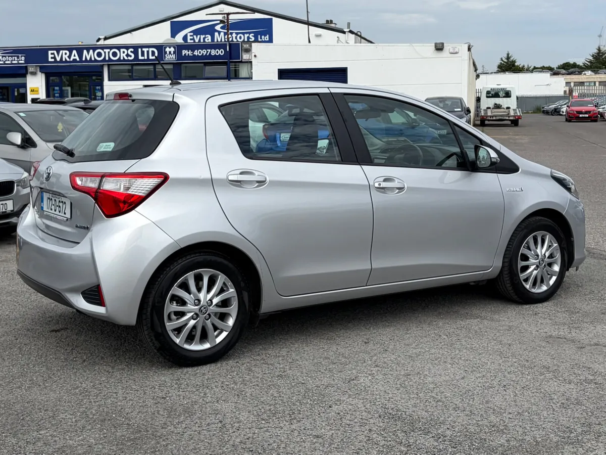 2017 Toyota Yaris 1.5 Luna Hybrid Auto Nct 06/27 - Image 4