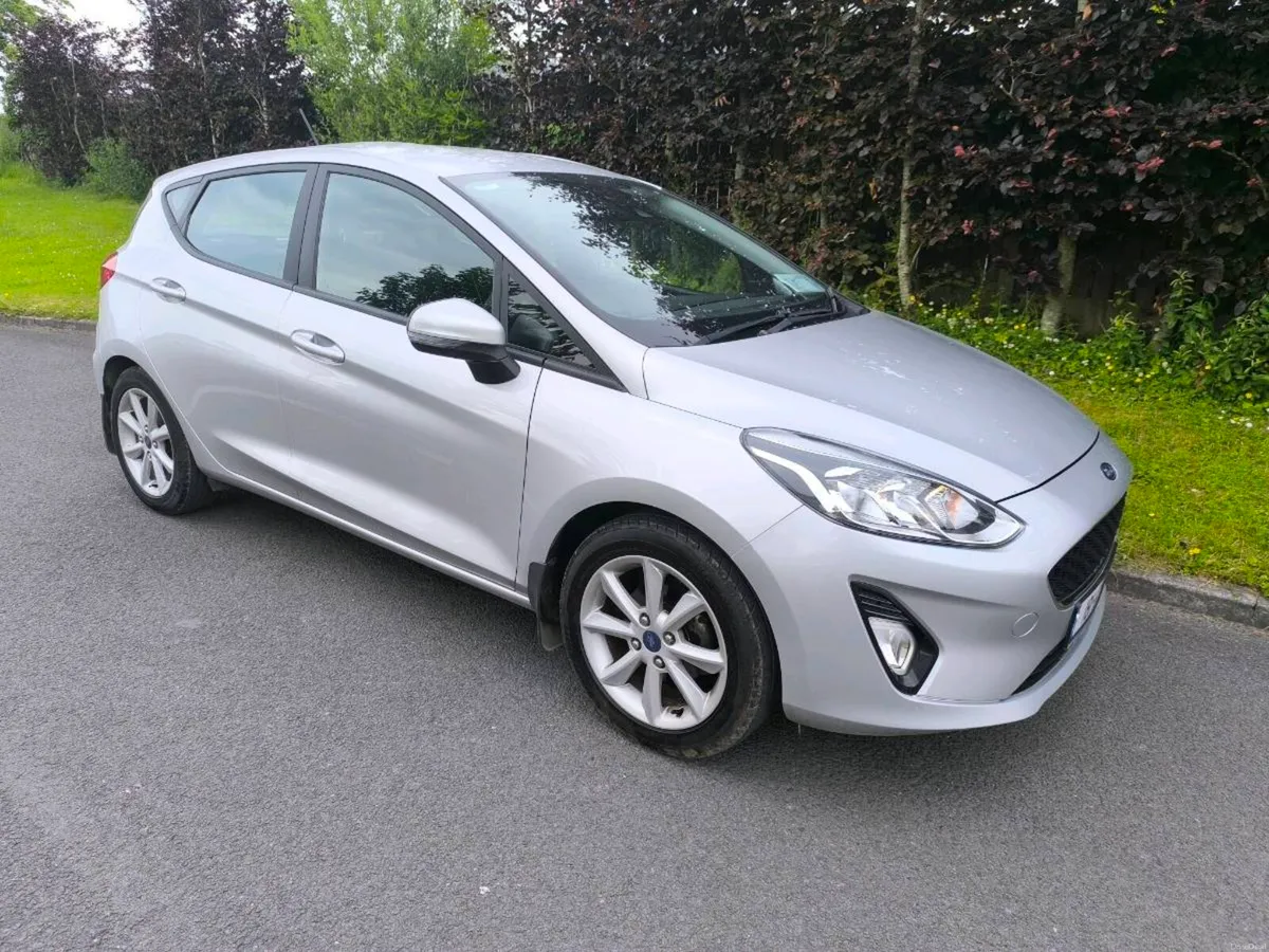 181 Ford Fiesta 1.1 Zetec Petrol **LOW MILEAGE** - Image 5