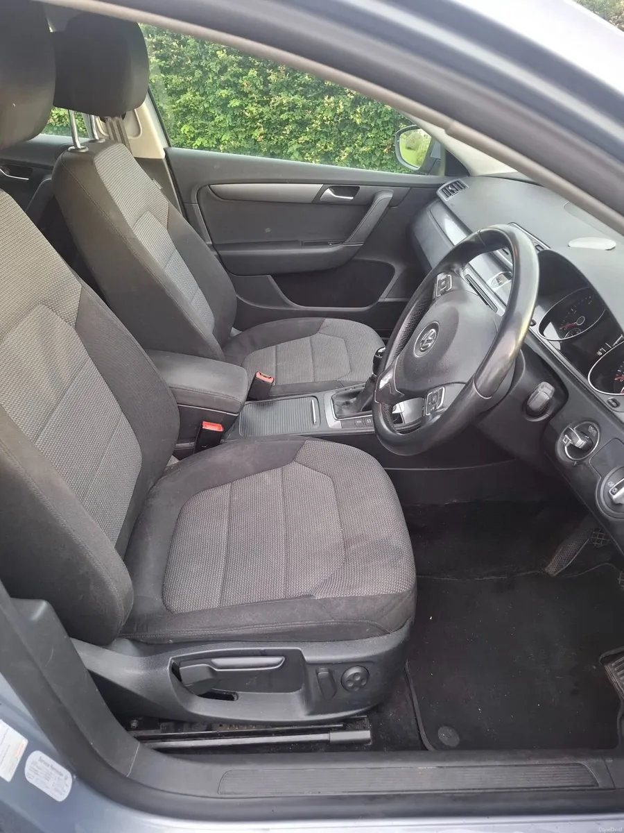 Volkswagen Passat 2013 - Image 6
