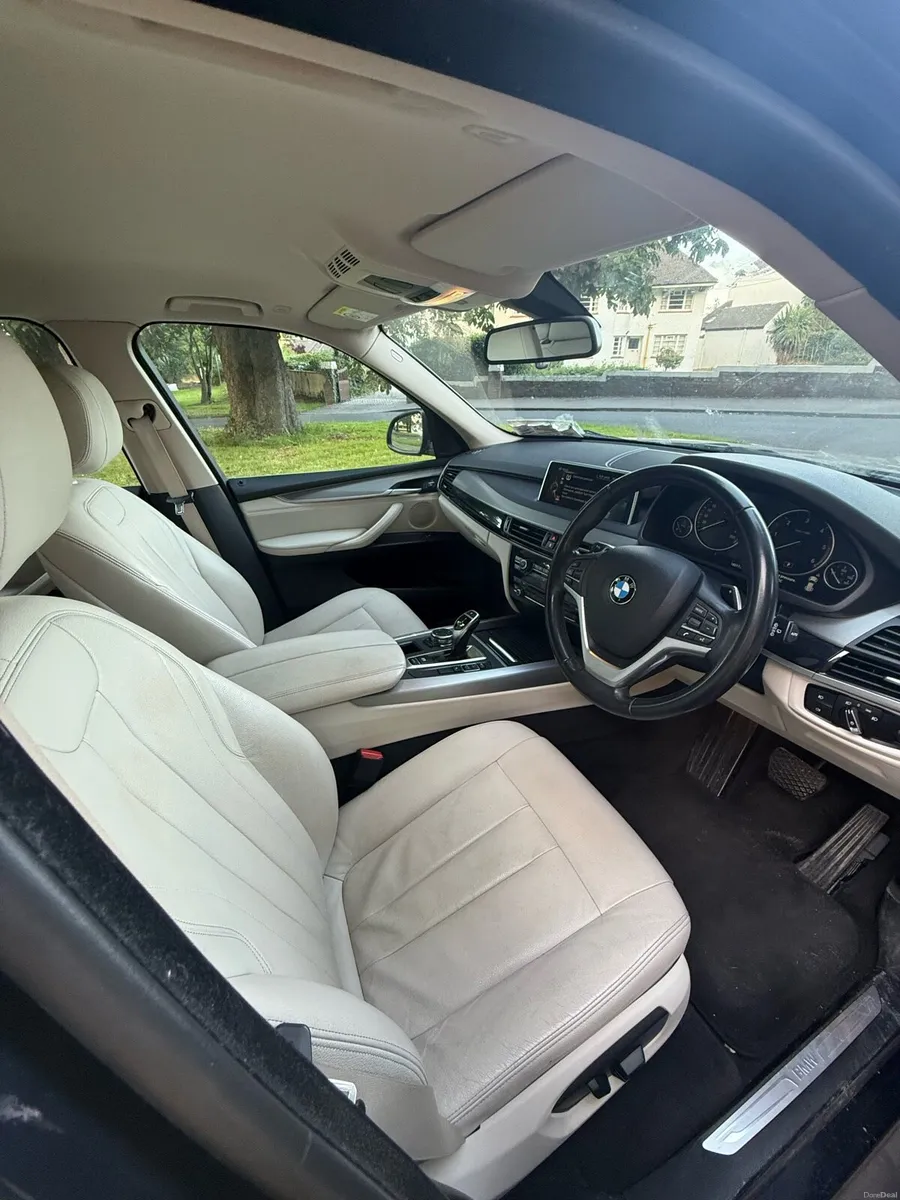 BMW X5 25d SE (7 seater) - Image 2