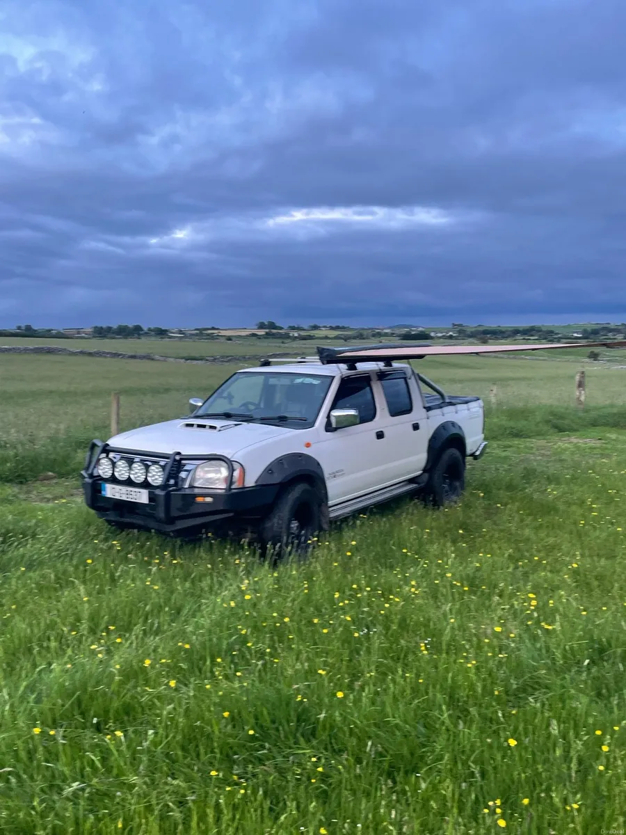 Australian Nissan Navara 4x4 - Image 1