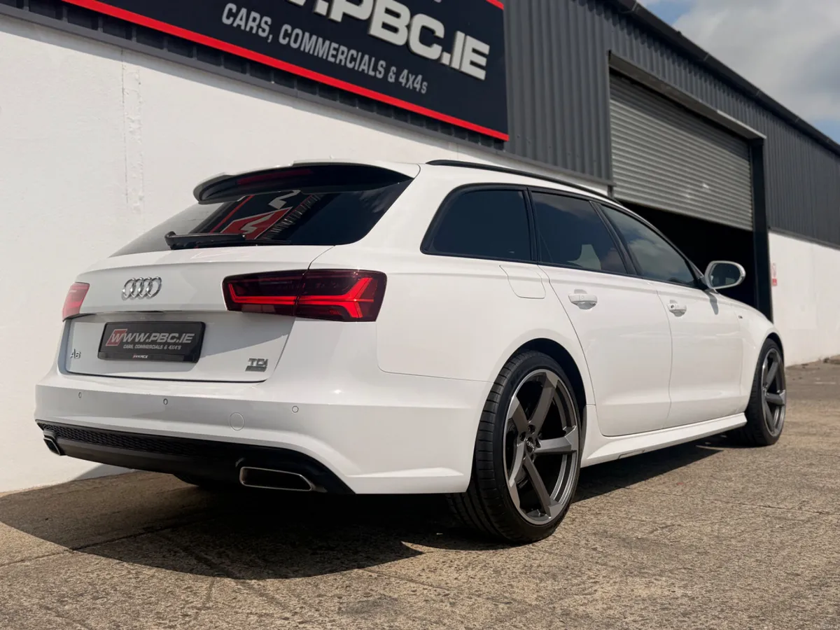 Audi A6 2.0Tdi 190BHP Ultra Black Edition  2015 - Image 3