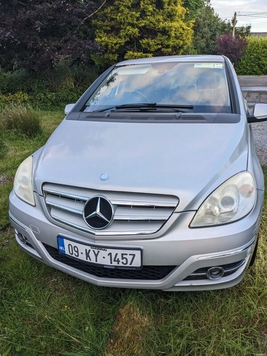 2009 Mercedes B150 - Image 1