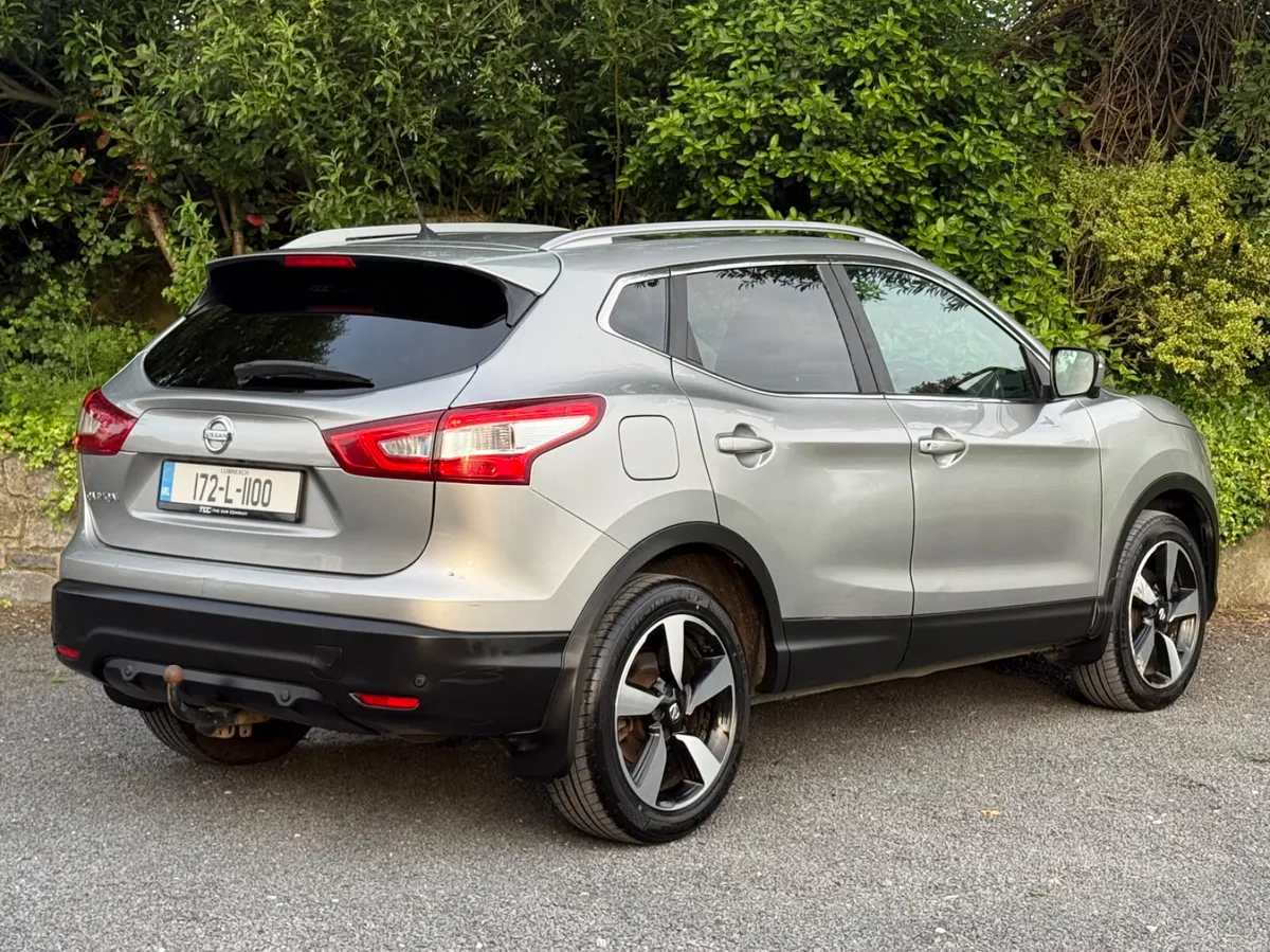 Nissan Qashqai SV (Automatic - Diesel) - Image 3