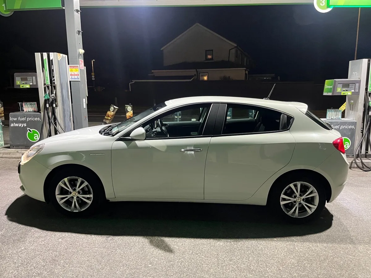 2014 Alfa Romeo Giulietta 1.6 Diesel - Image 4