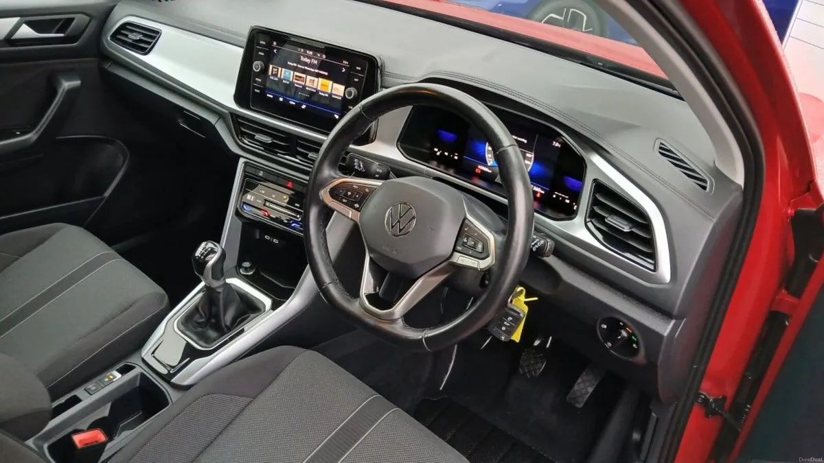 Volkswagen T-Roc LIFE 2.0 TDI 116HP **APP CONNECT, - Image 3