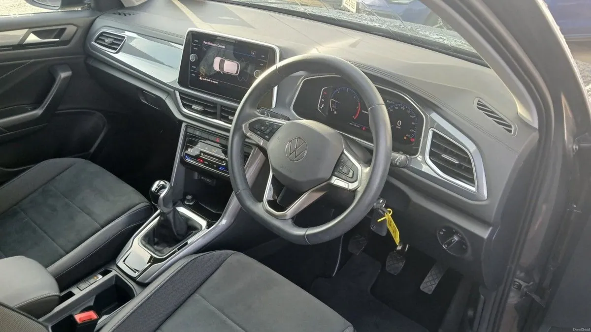 Volkswagen T-Roc Style 2.0 TDI 116HP **REAR VIEW C - Image 5