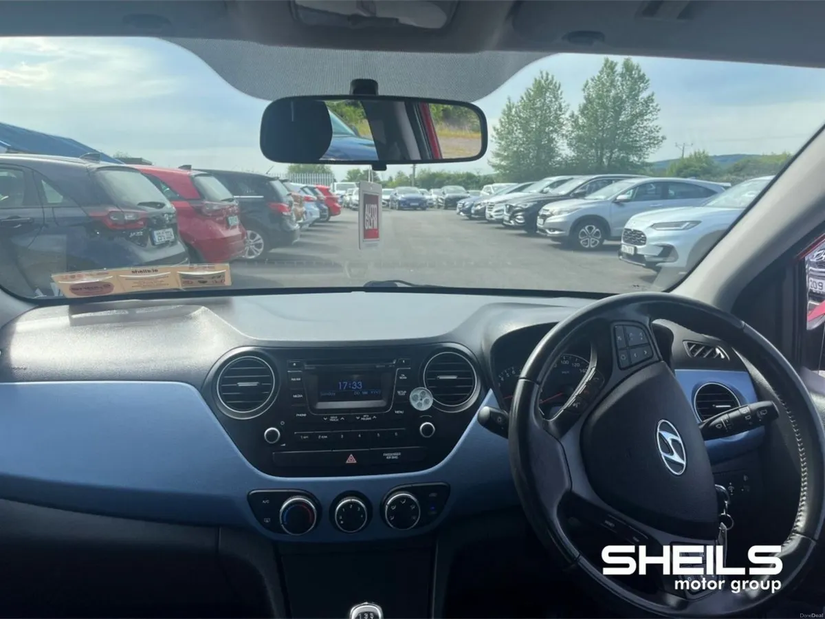 Hyundai i10 1.0 Deluxe - Image 3