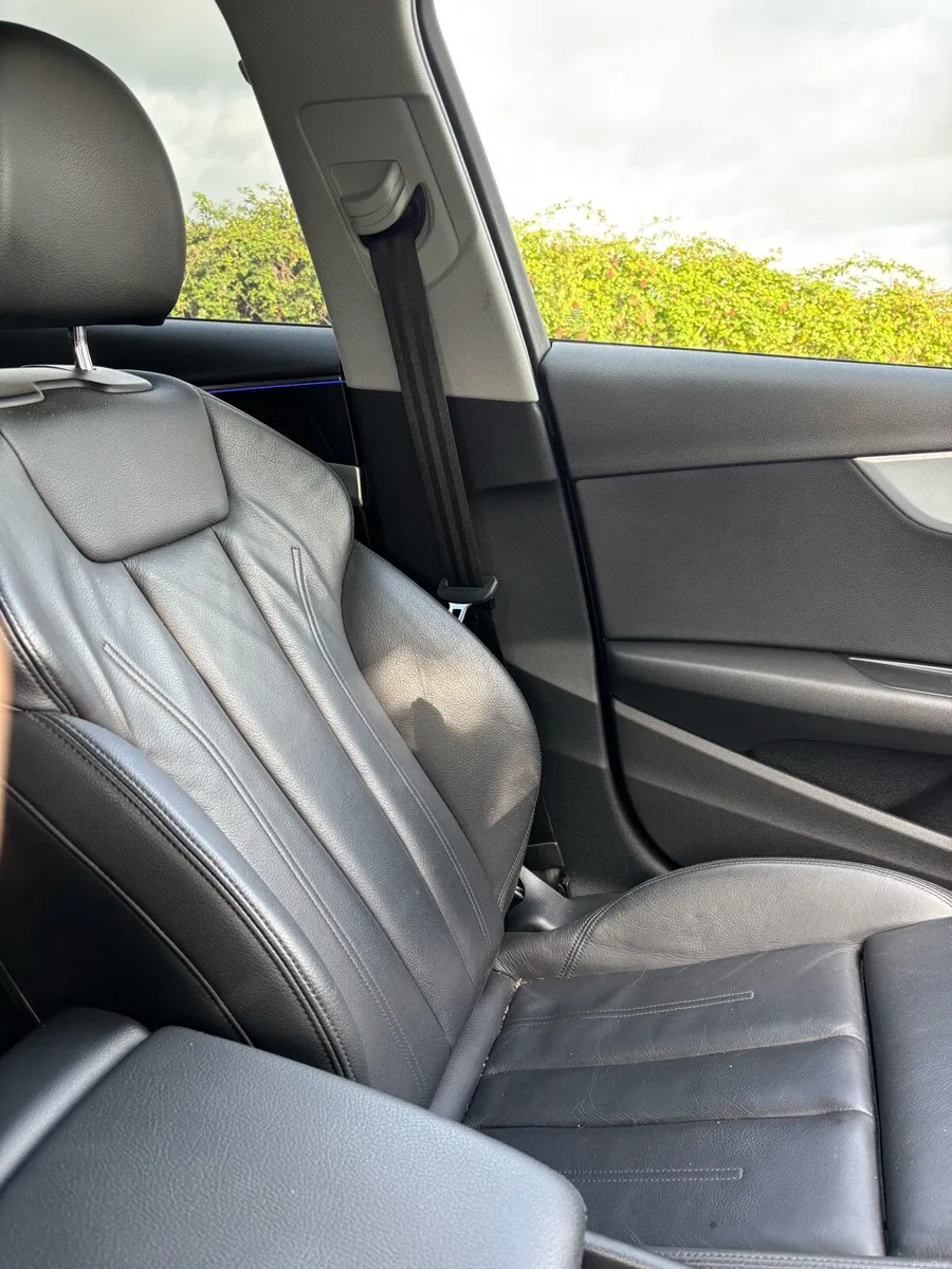 Audi A4 2019 Automatic - Image 5