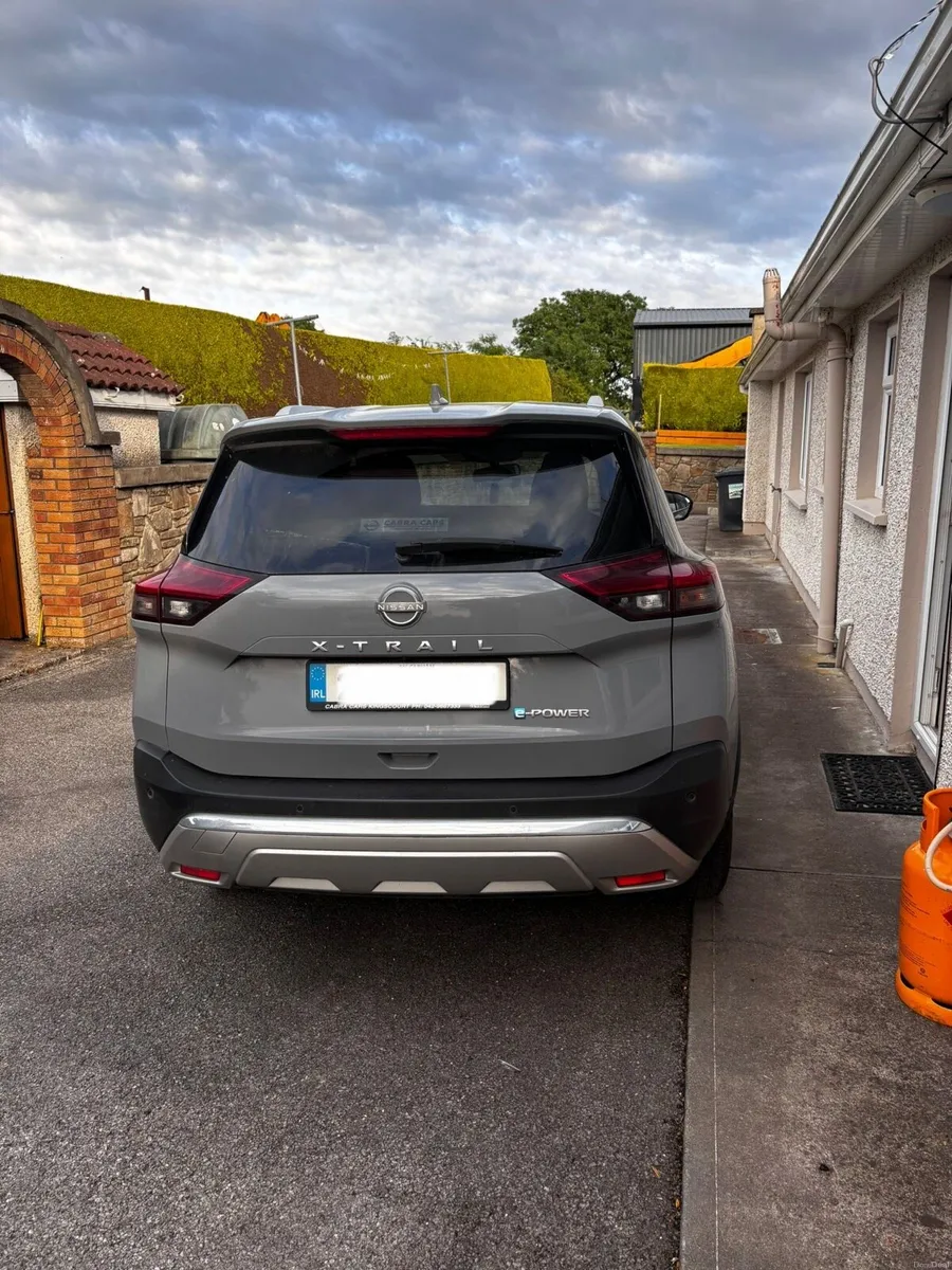 Car - Image 2