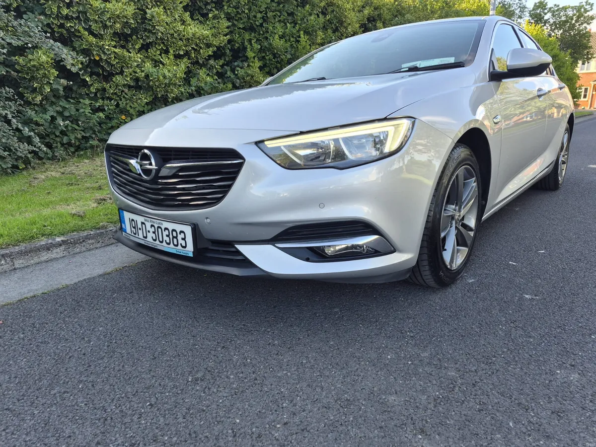 Opel Insignia 2019 NCT 03/27 TAX 11/26 - Image 1