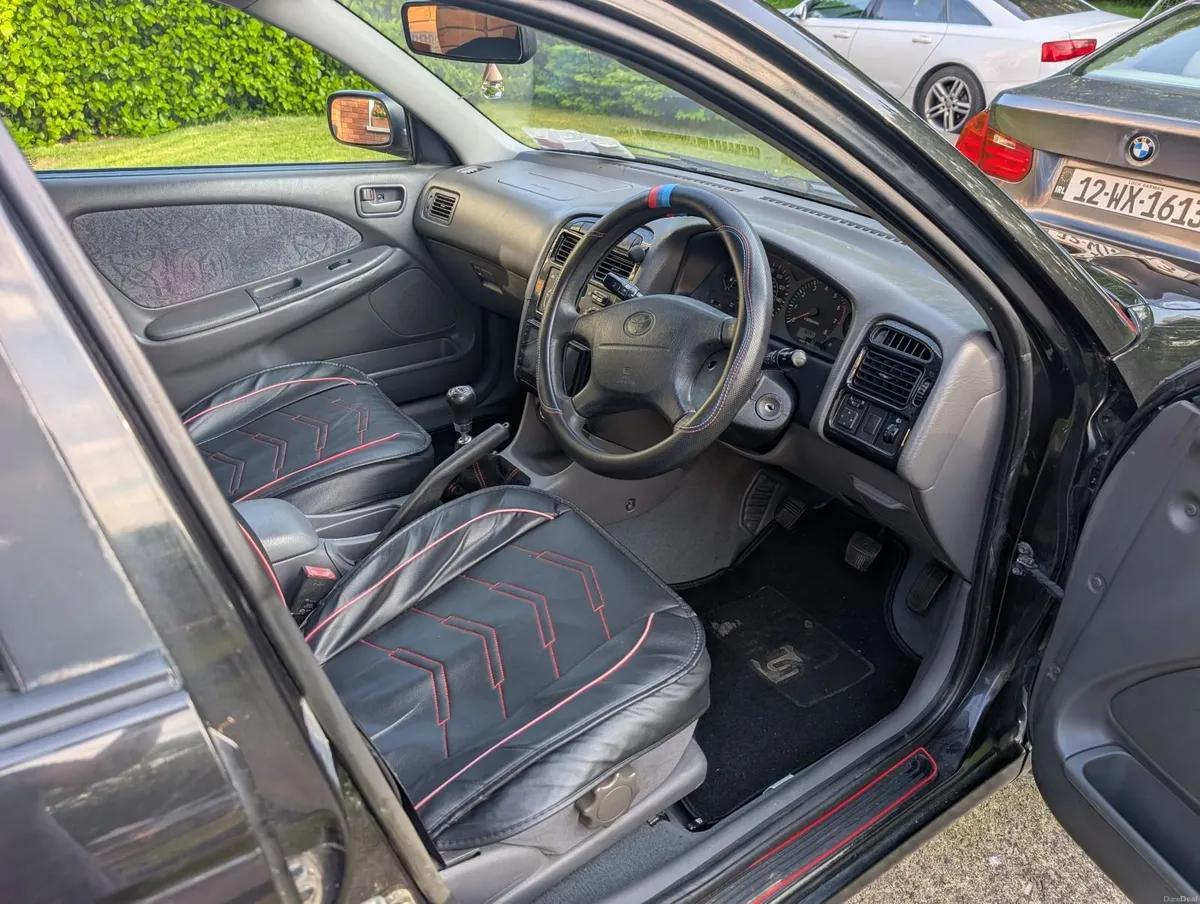 Toyota Avensis 1999 - Image 5