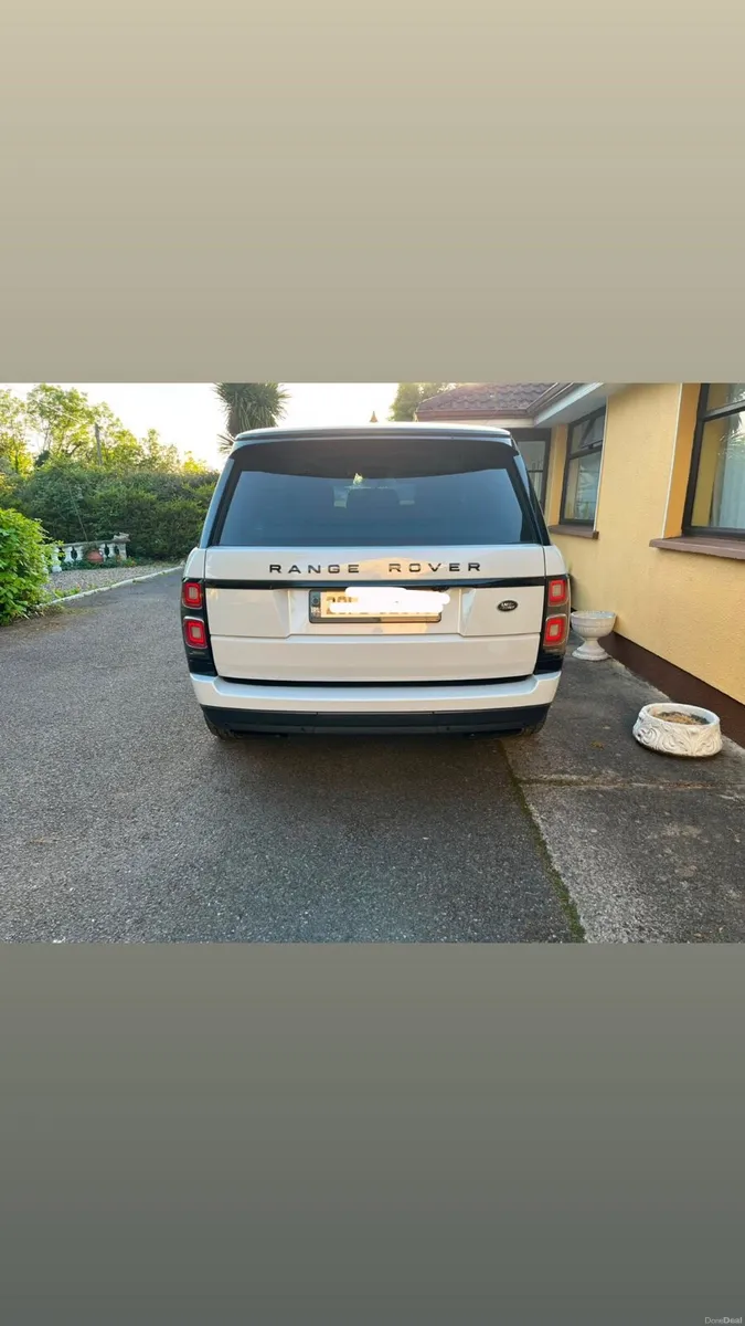 Range Rover P400 Vogue - Image 4