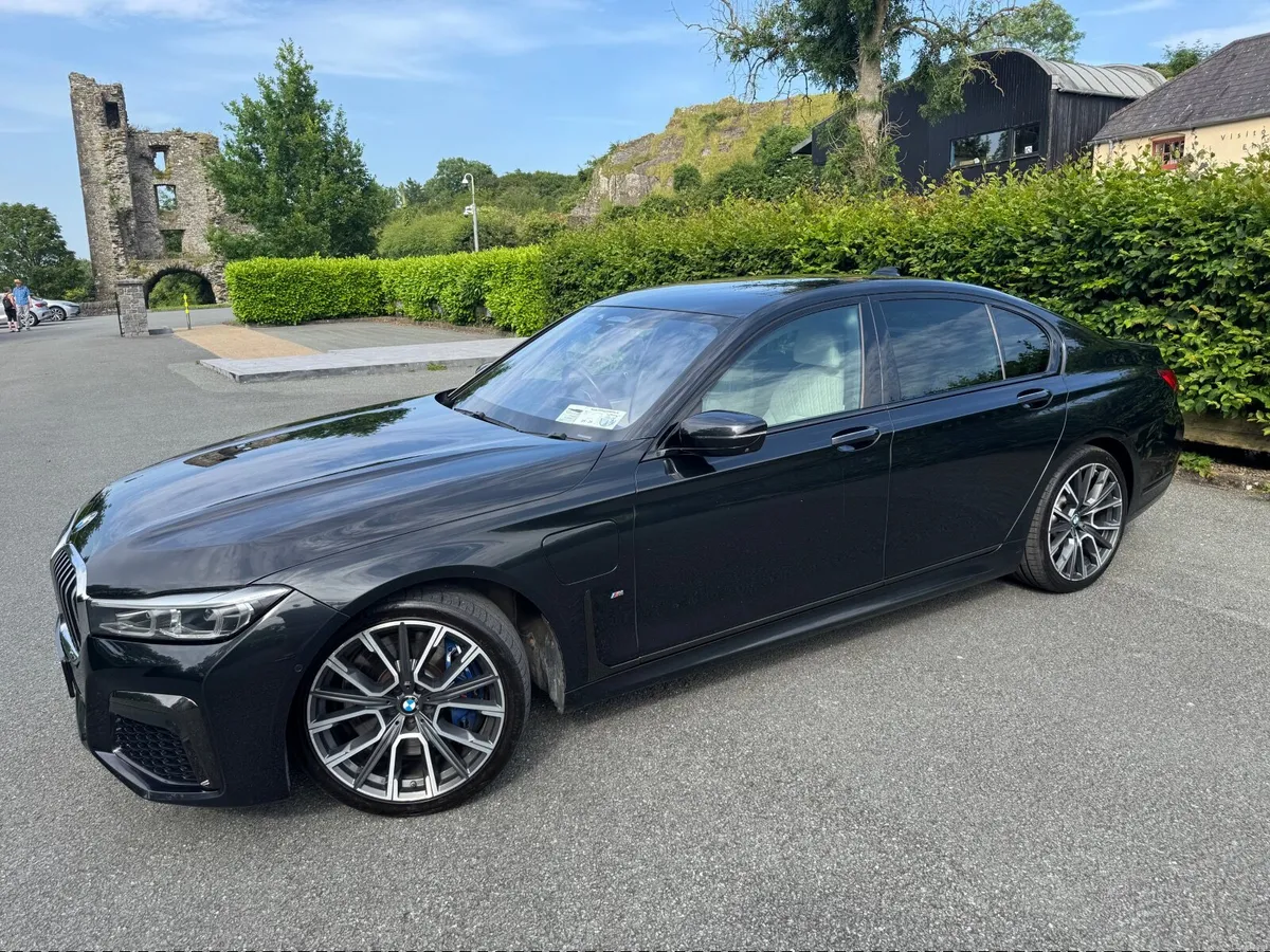 BMW 7-Series 2021 - Image 1