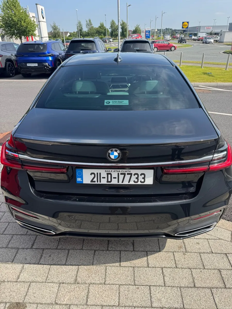 BMW 7-Series 2021 - Image 5