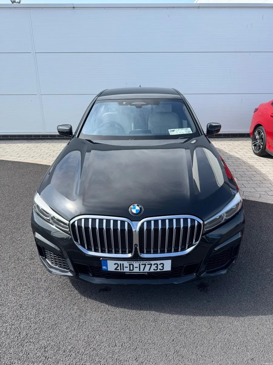 BMW 7-Series 2021 - Image 4