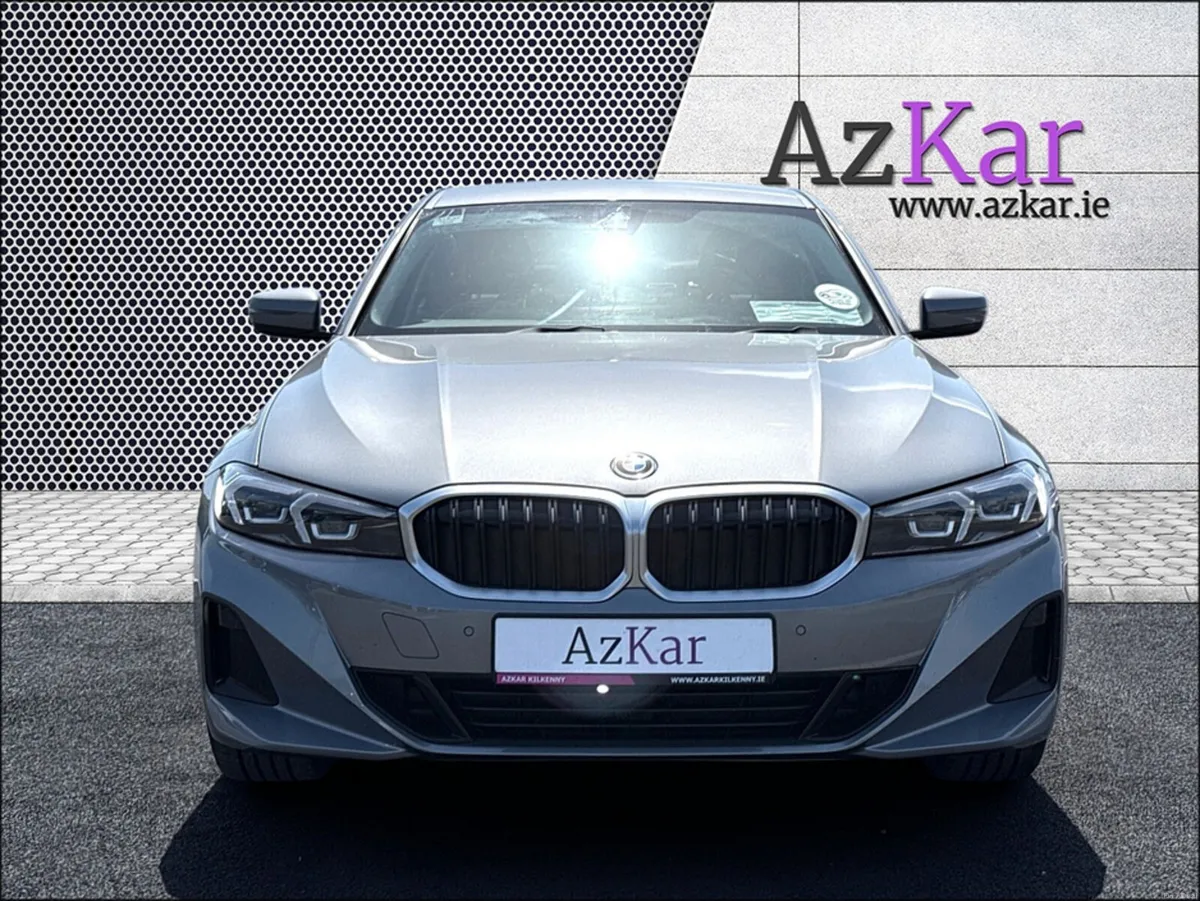 BMW 3-Series 2023 SPORT 2.0 PLUG IN HYBRID SALOON - Image 2