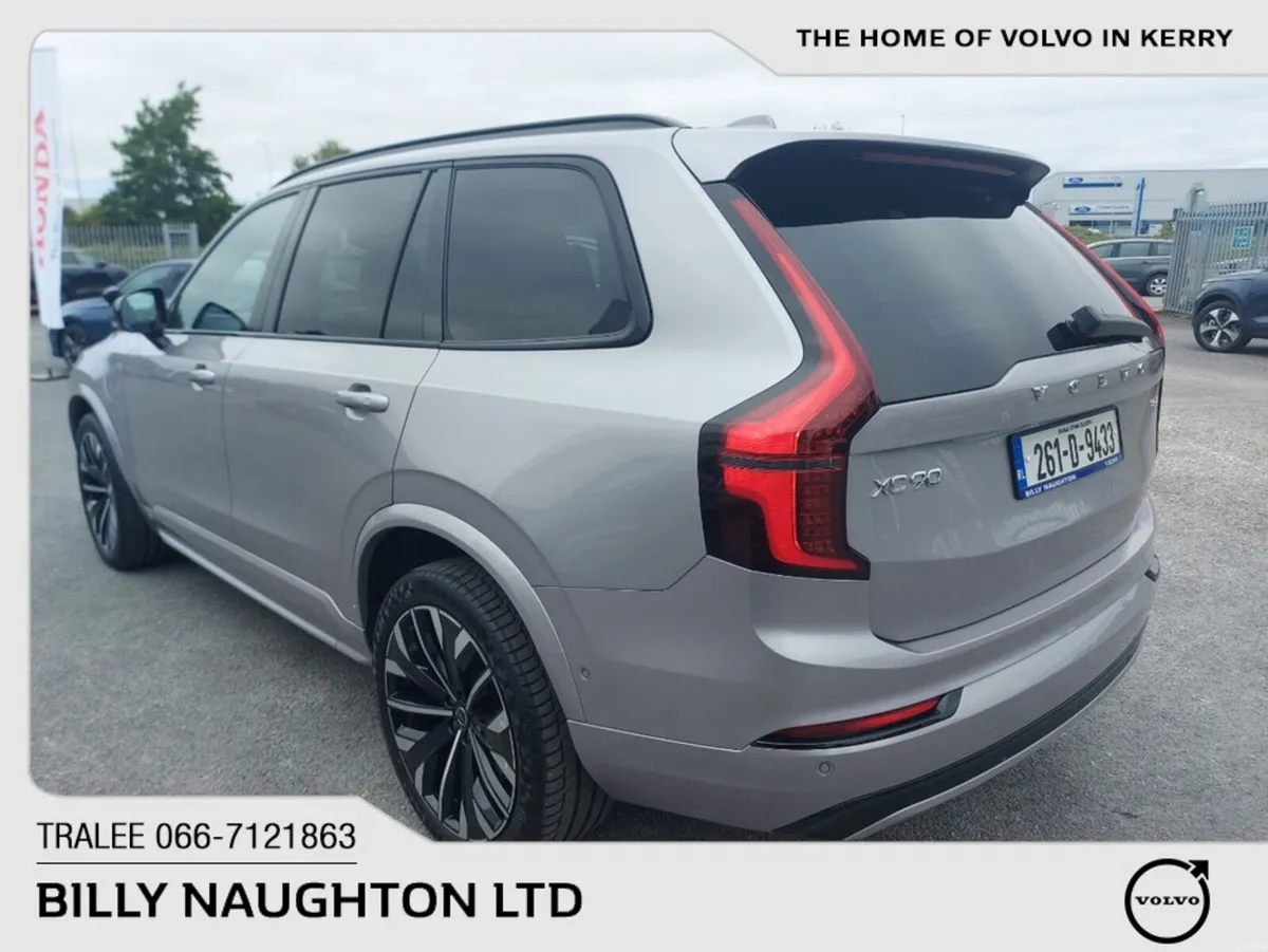 Volvo XC90 T8 PHEV PLUS DARK AWD 5DR - Image 6