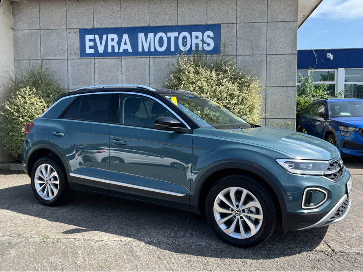 Volkswagen T-Roc STYLE AUTOMATIC 2.0 DIESEL //LOW - Image 3
