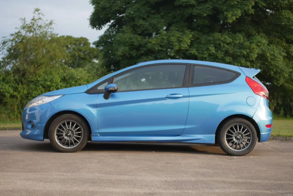 Ford Fiesta Zetec S - Image 3