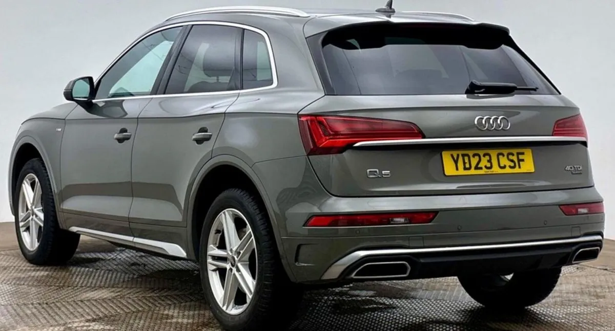 2.0 TDI 40 S line SUV 5dr Diesel S Tronic quattro - Image 3