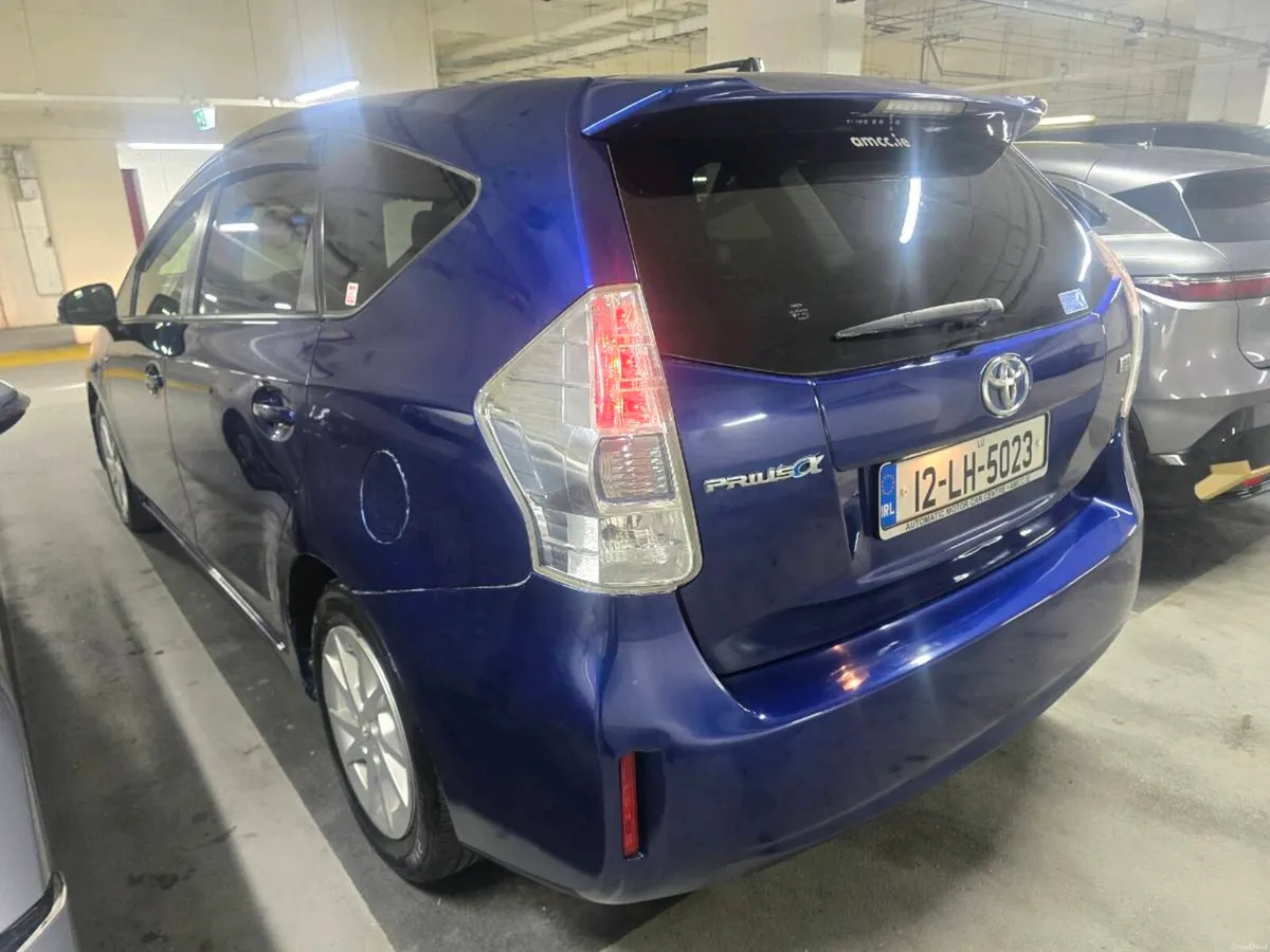 Toyota Prius MPV Petrol Hybrid, 7 Seater - Image 4