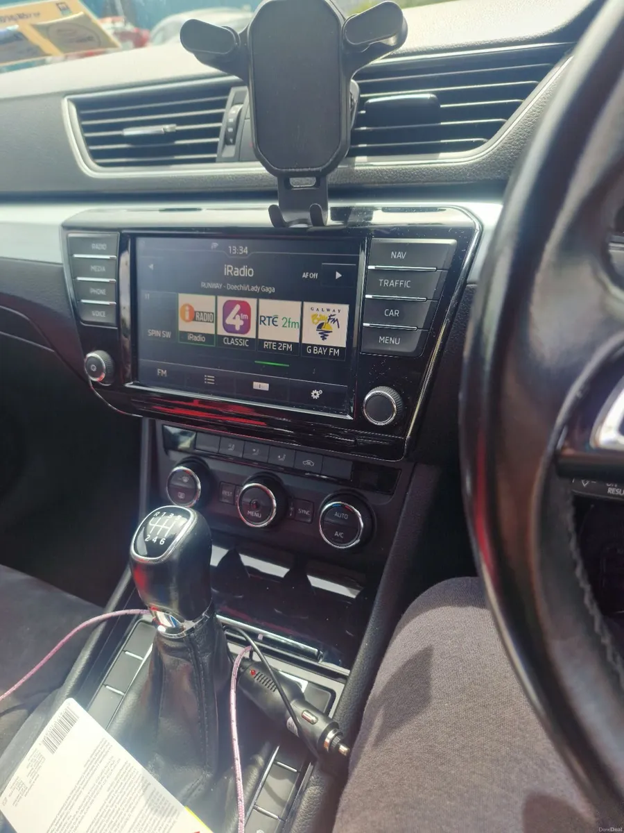 Skoda Superb 2016 - Image 2