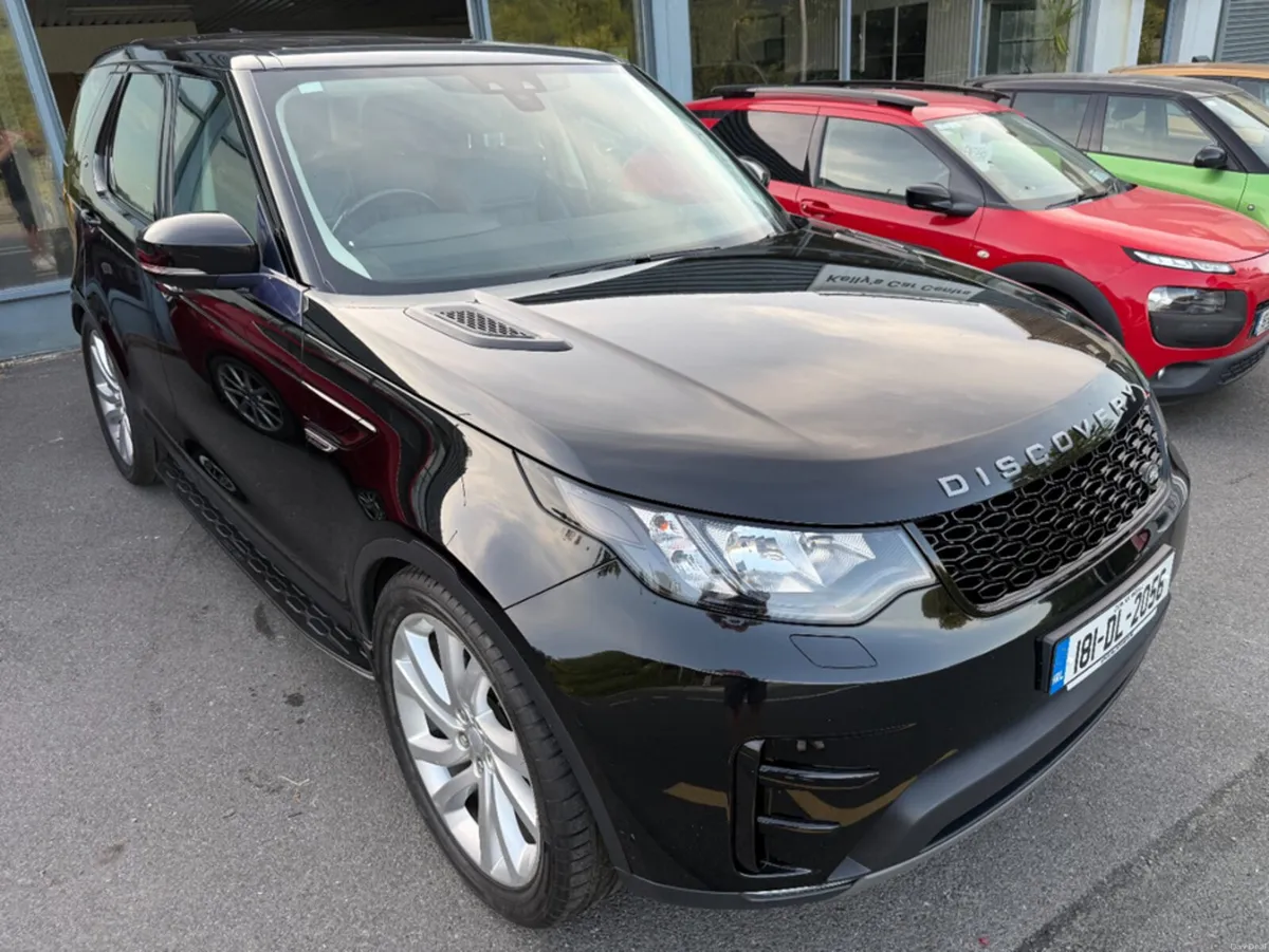 Land Rover Discovery 3.0 TDV6 SE 7 SEAT R-Dynamic - Image 1
