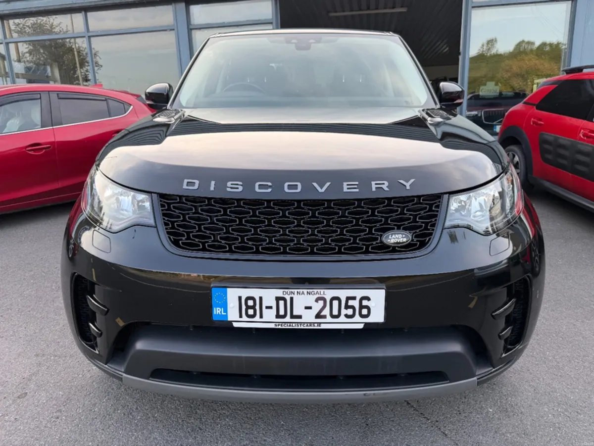 Land Rover Discovery 3.0 TDV6 SE 7 SEAT R-Dynamic - Image 4