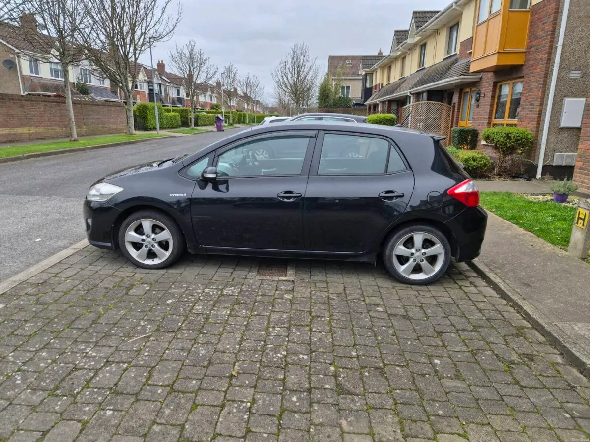 Toyota auris - Image 4