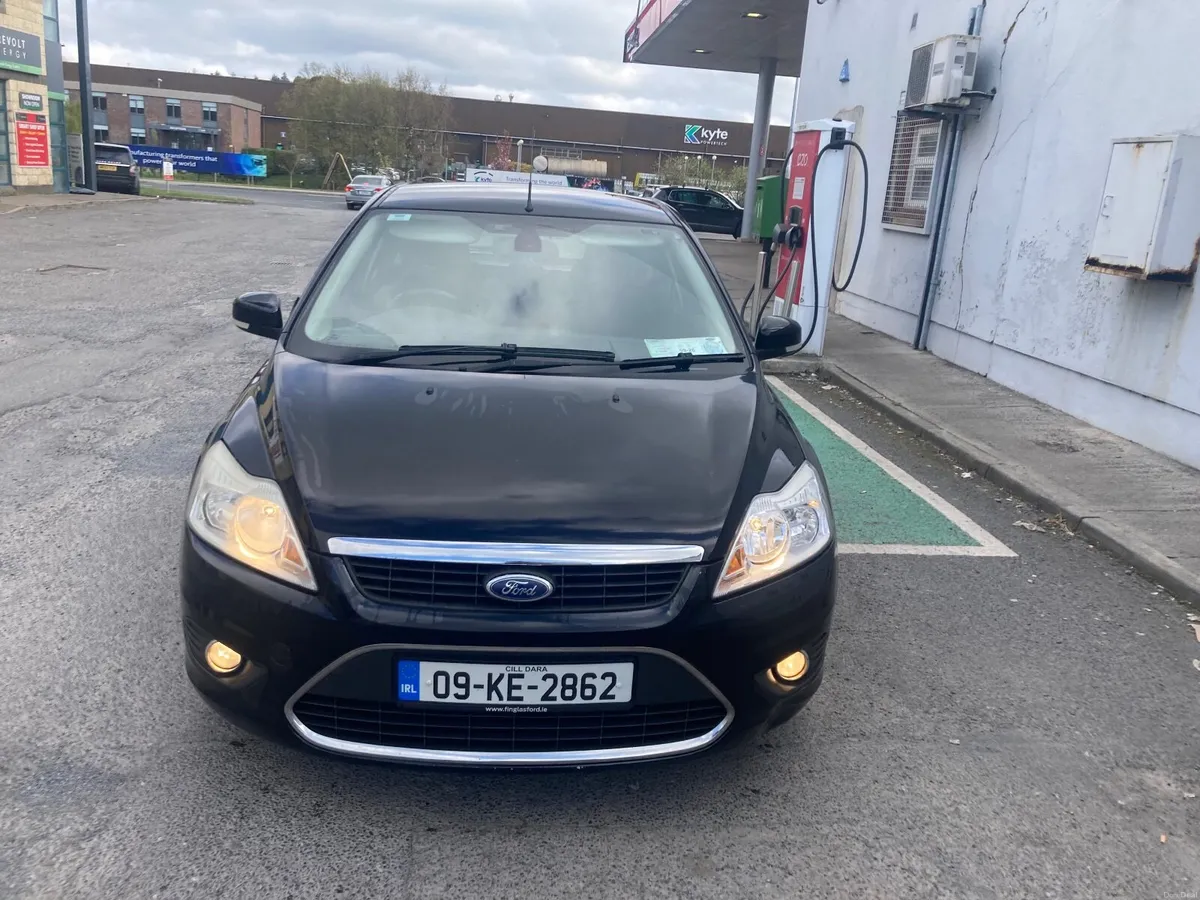 Ford Focus 2009 - Image 2