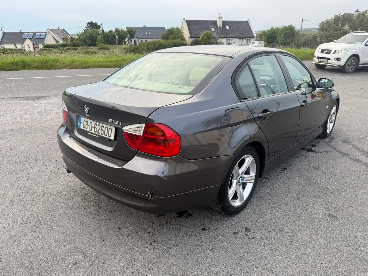 BMW e90 2L petrol Low mileage - Image 4