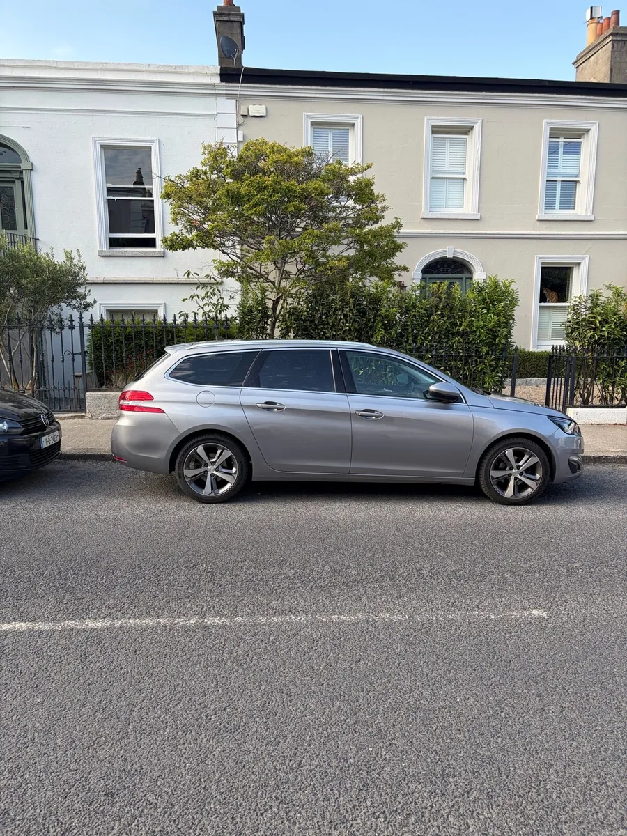 Peugeot 308 SW - Image 1