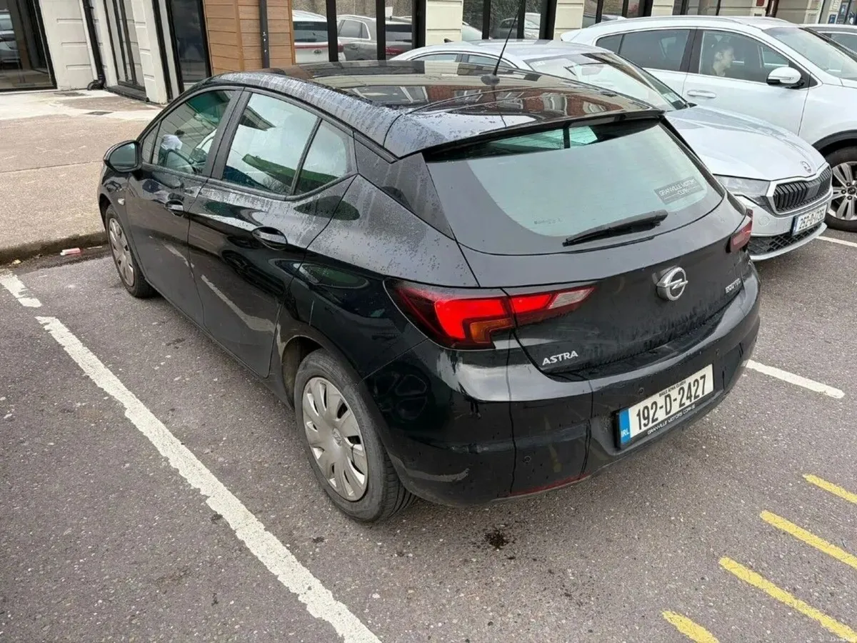 Opel Astra 2019 - Image 3