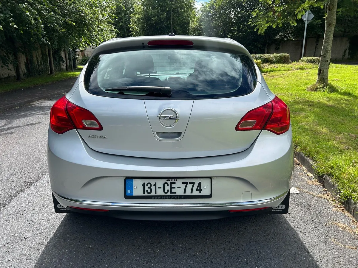 Opel Astra 2013 NCT 03/27 - Image 3