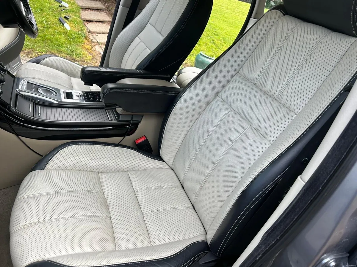 Land Rover Range Rover Sport 2012 - Image 6