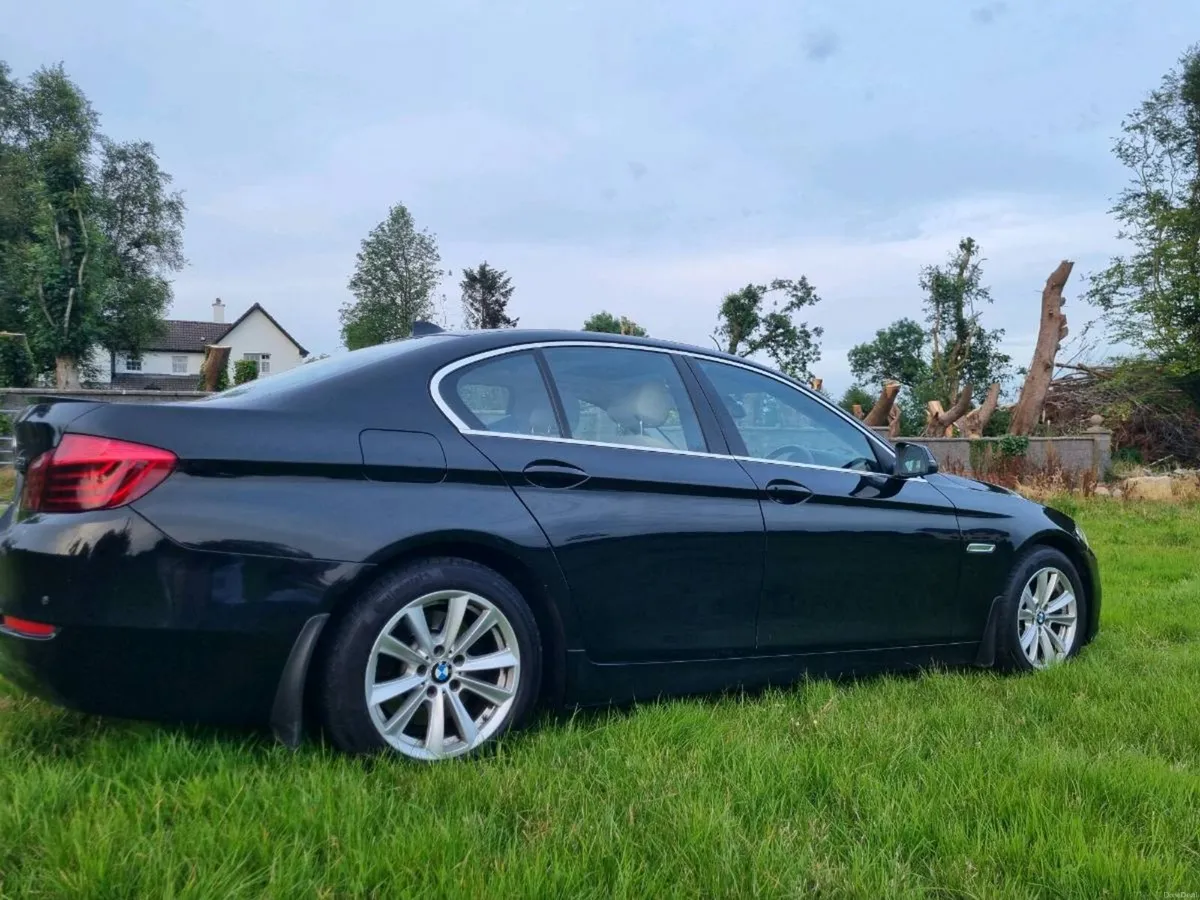 BMW 5-Series 2015 - Image 4