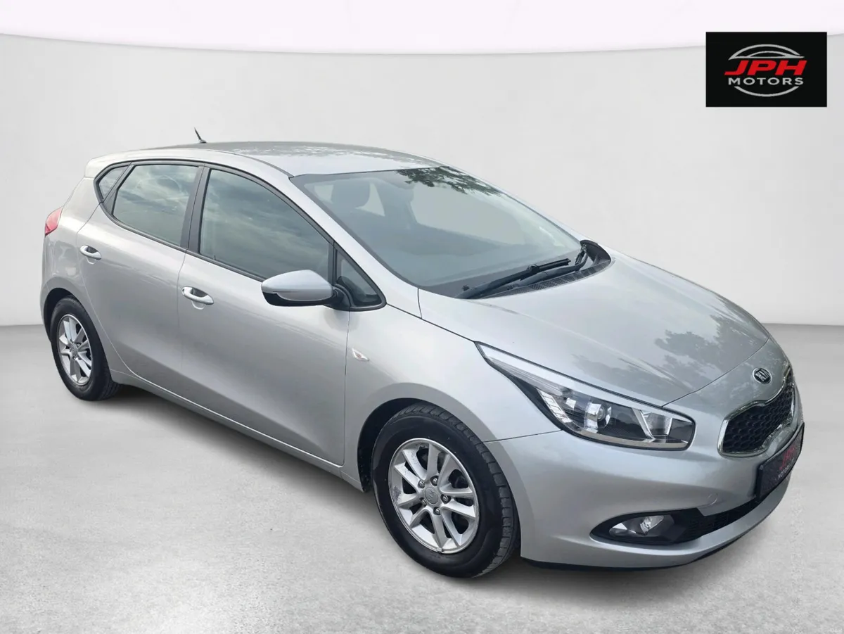 Kia Ceed EX 1.6 Diesel - Image 6